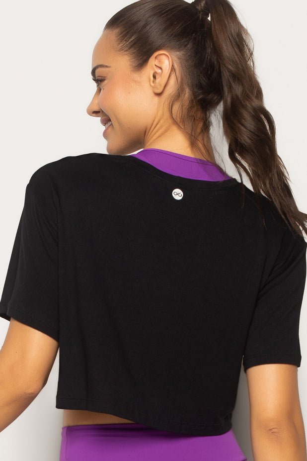 Cropped T-shirt Preto